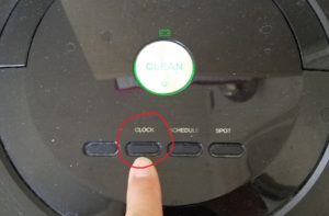 下のボタンのラベルがつくので、左から２番見の「CLOCK」を押します。